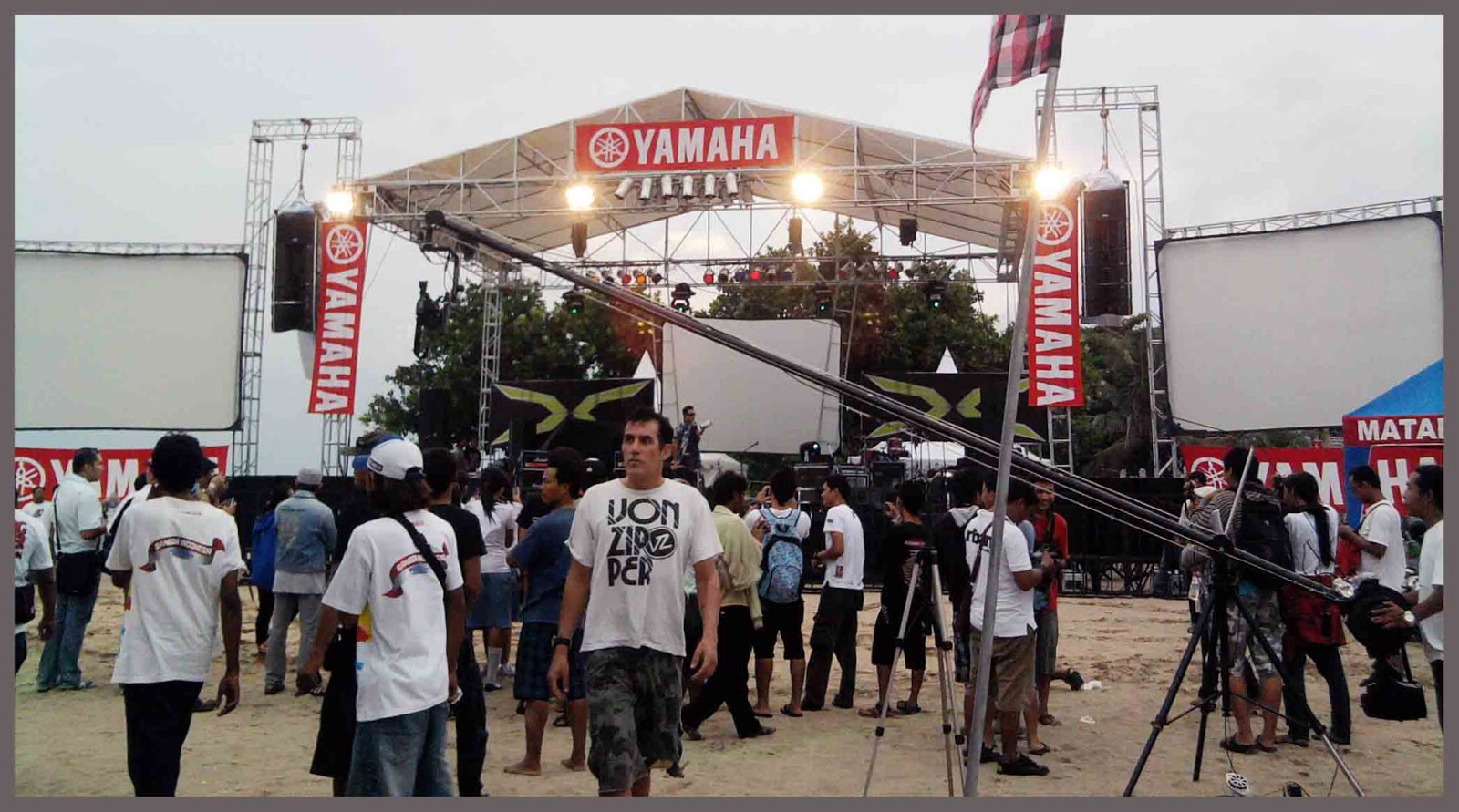 Nonton Bareng Motogp Seri Circuit Sepang Malaysia 2012